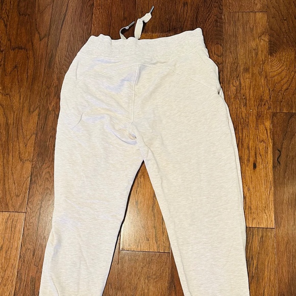 Athleta Balance Jogger Birch Grey - Picture 3 of 5